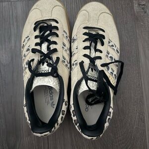 Adidas Beige and Black Patterned Sneakers